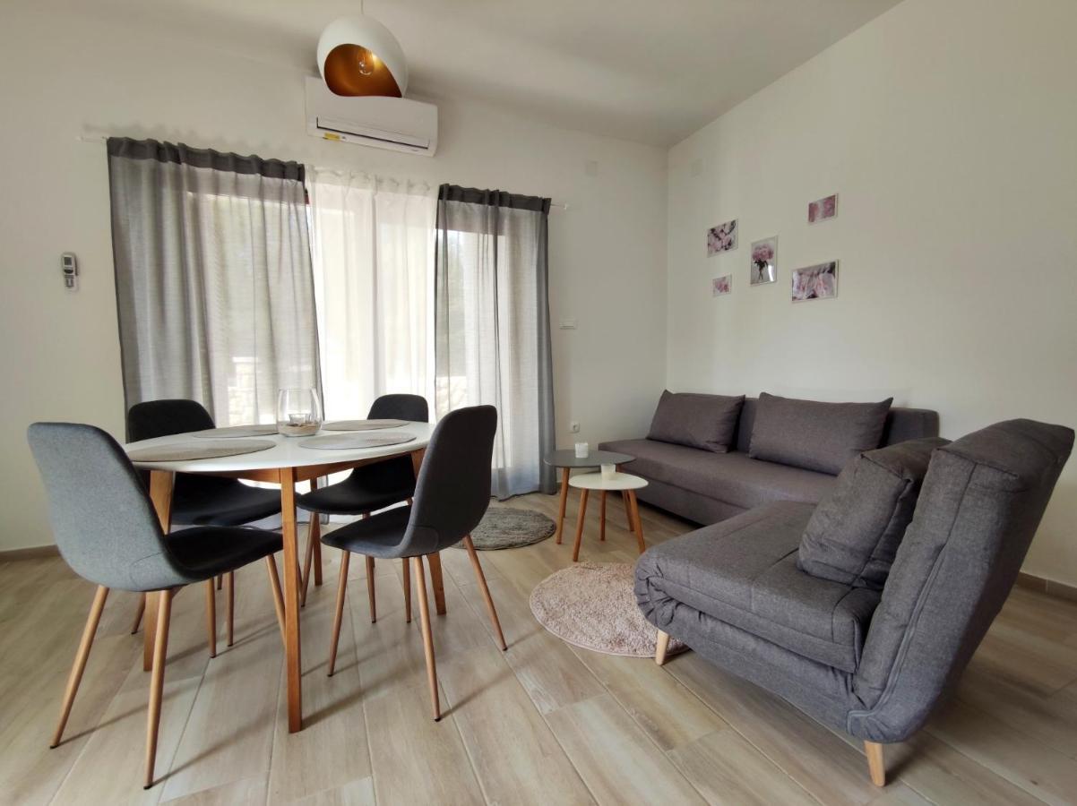 ורסי Apartments Leticia מראה חיצוני תמונה