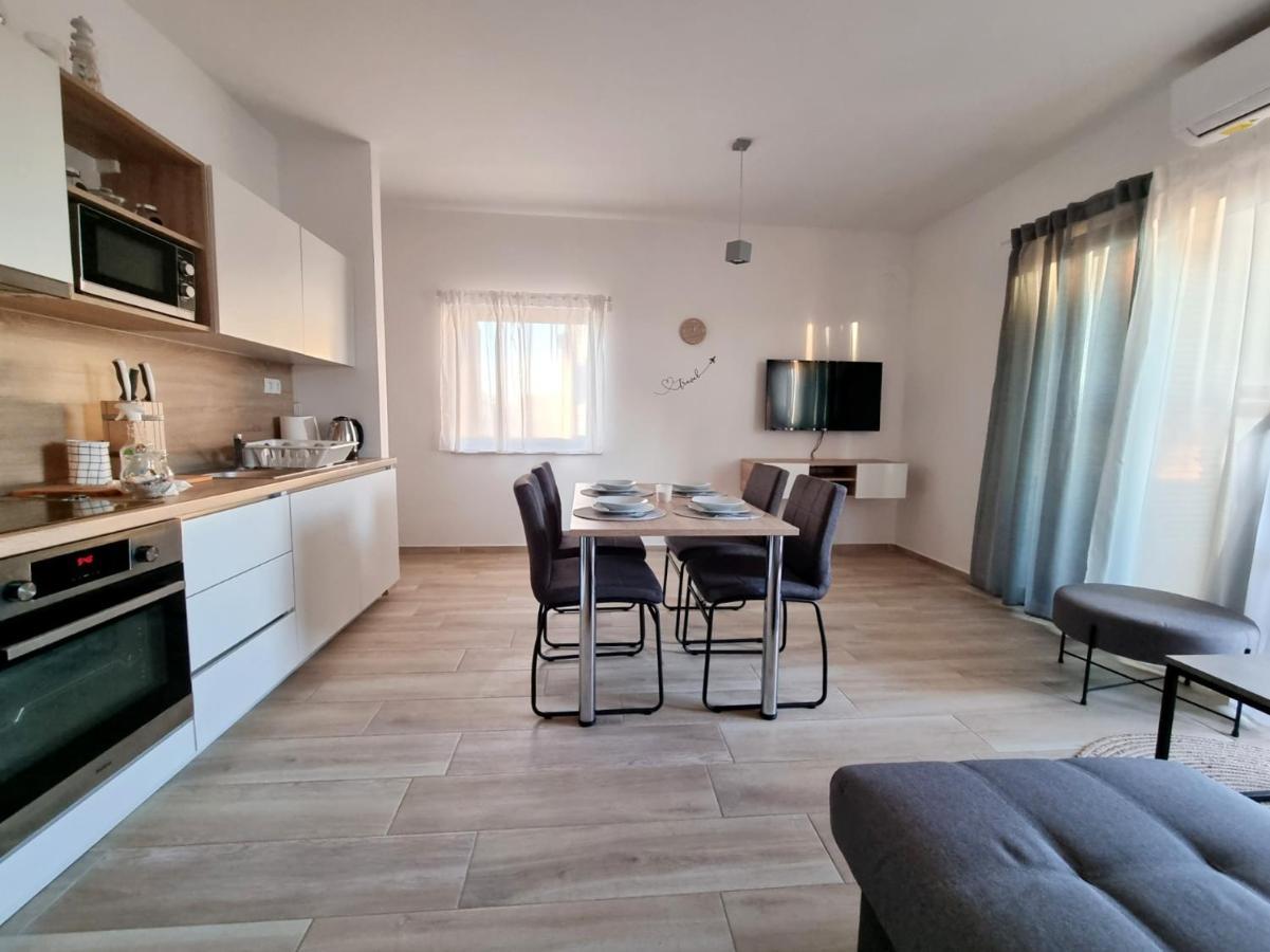 ורסי Apartments Leticia מראה חיצוני תמונה